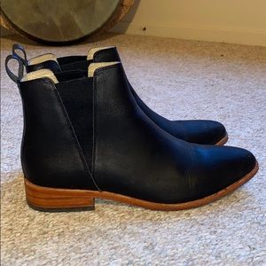 Nisolo Black Leather Chelsea Boot Size 9